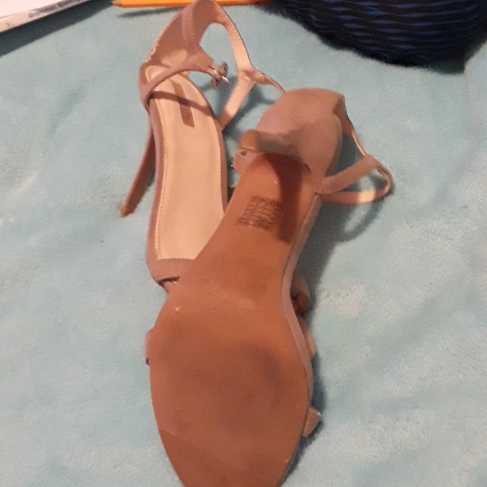 Shoes - Picture 2 of 2